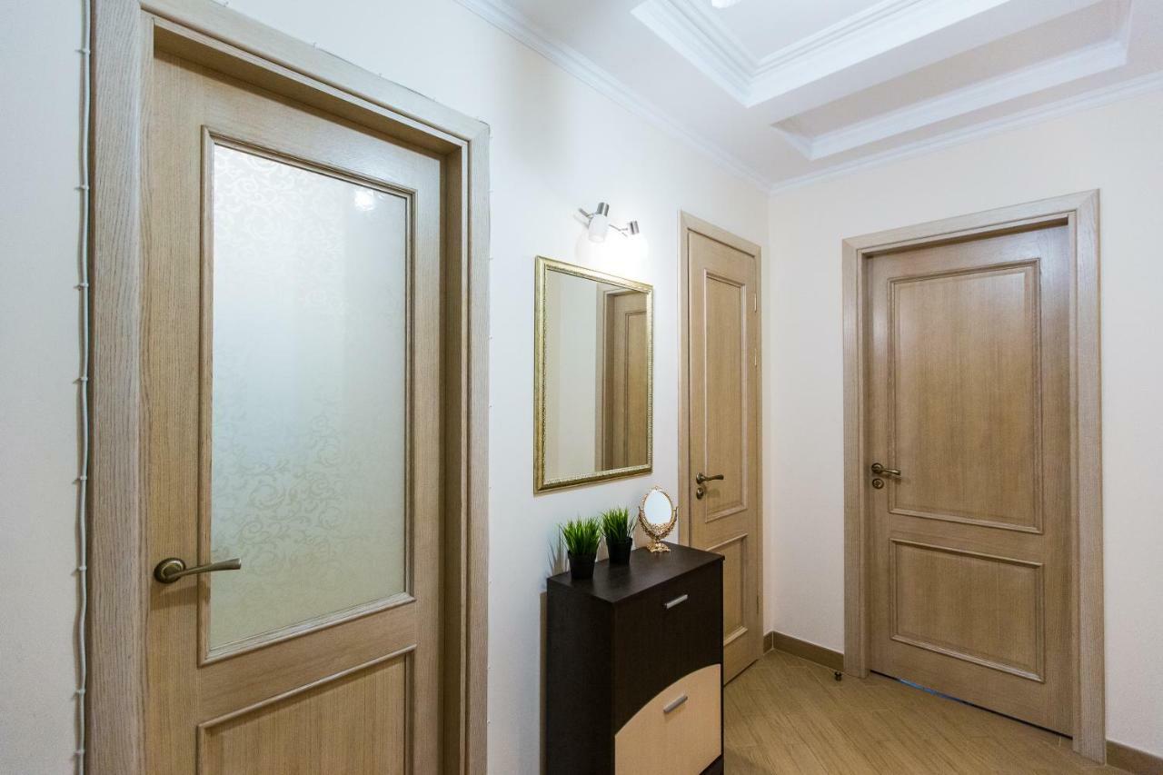 3 Rooms Apartments In The City Centr Lviv Exterior photo