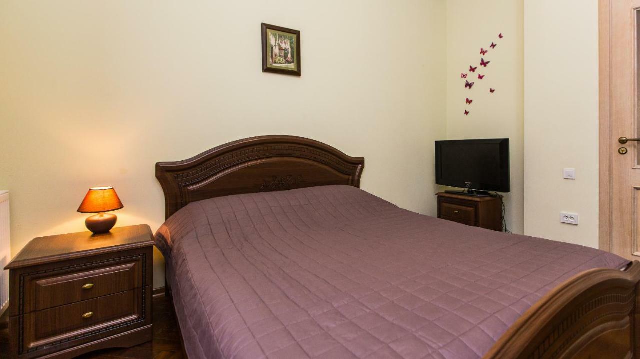 3 Rooms Apartments In The City Centr Lviv Exterior photo