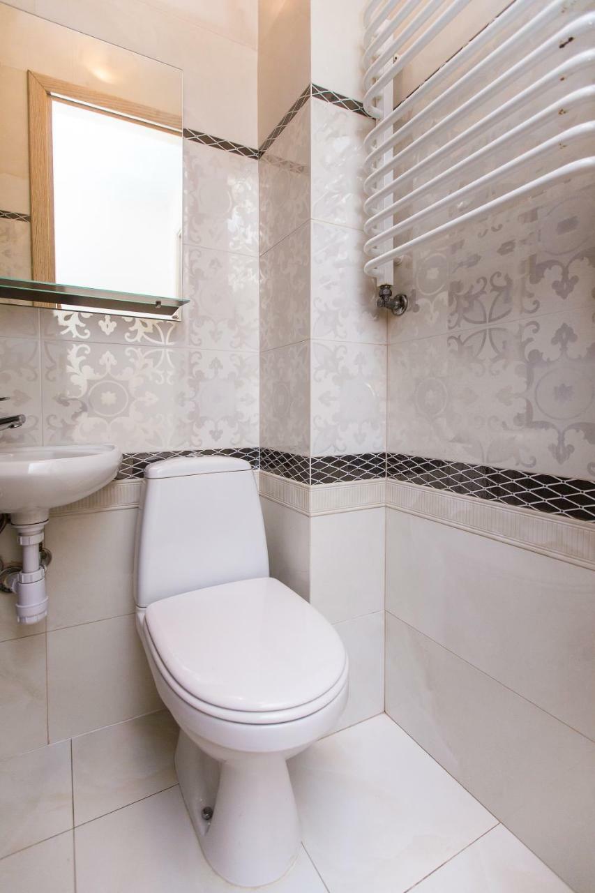 3 Rooms Apartments In The City Centr Lviv Exterior photo