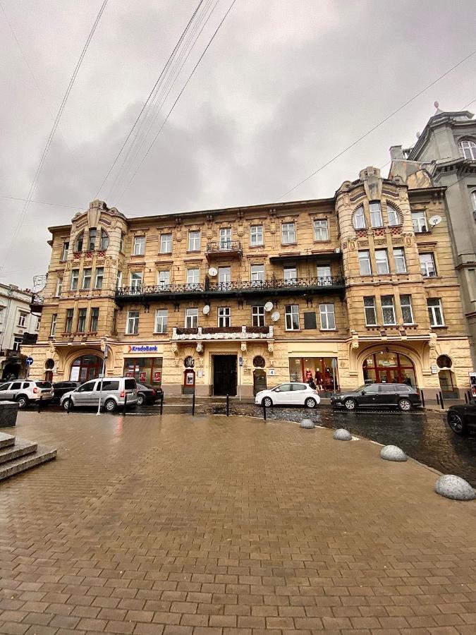 3 Rooms Apartments In The City Centr Lviv Exterior photo